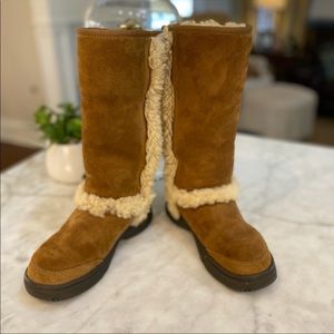 UGG!Sundaree tall suede skearing boots!